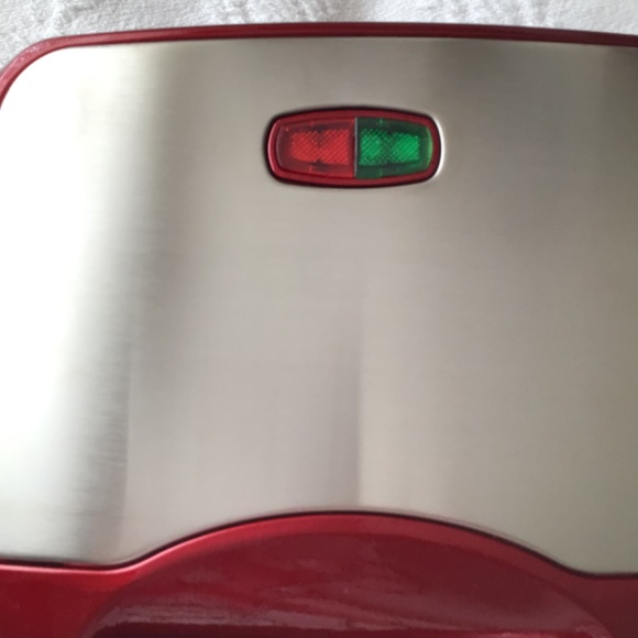 Electric sandwich maker NWT countertop toaster - Picture 5 of 16